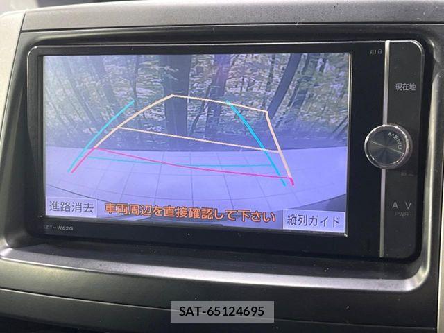 Toyota VOXY 2013-02 4993865-3