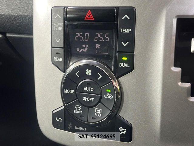 Toyota VOXY 2013-02 4993865-4