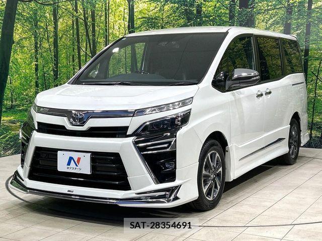Toyota VOXY 2021-06 4993567-16