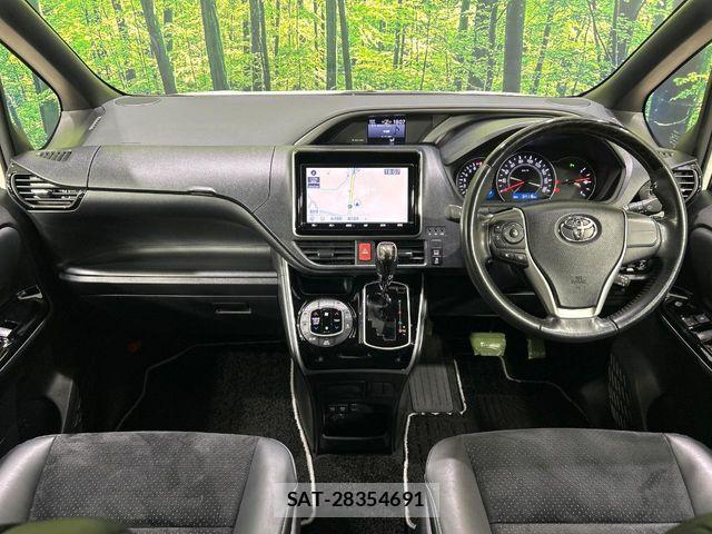 Toyota VOXY 2021-06 4993567-1