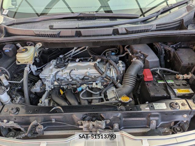 Toyota VOXY 2013-06 4993806-25