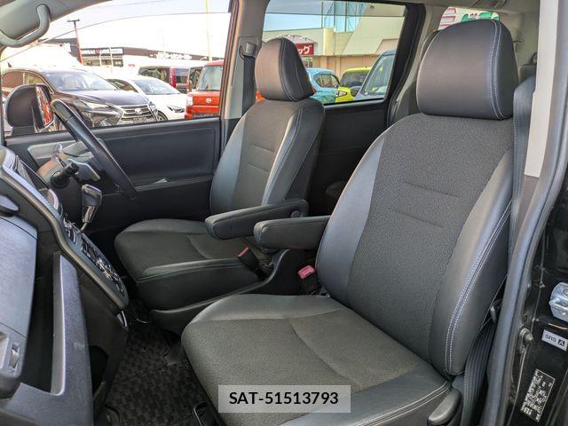 Toyota VOXY 2013-06 4993806-2