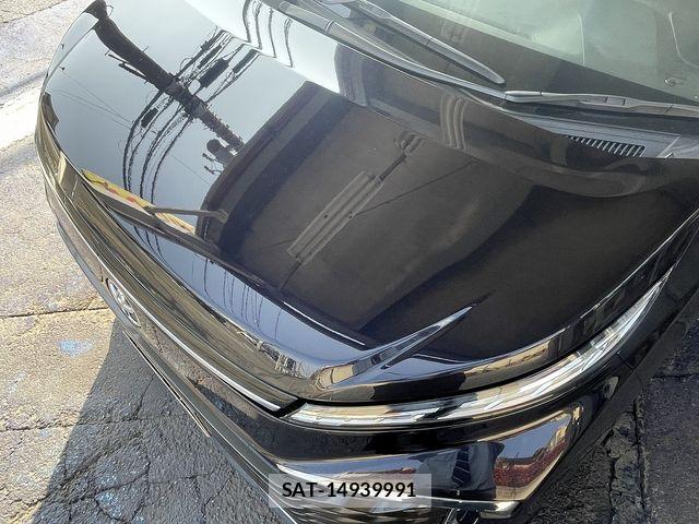 Toyota VOXY 2023-11 5882316-14