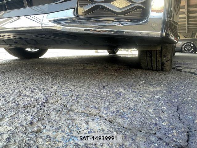 Toyota VOXY 2023-11 5882316-15