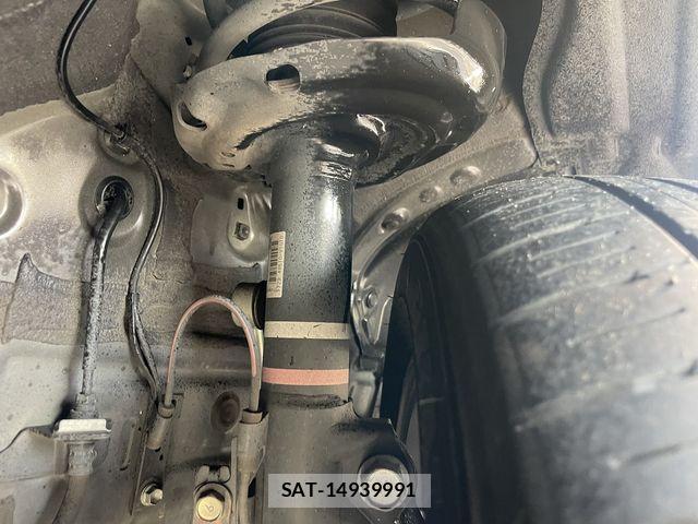 Toyota VOXY 2023-11 5882316-18