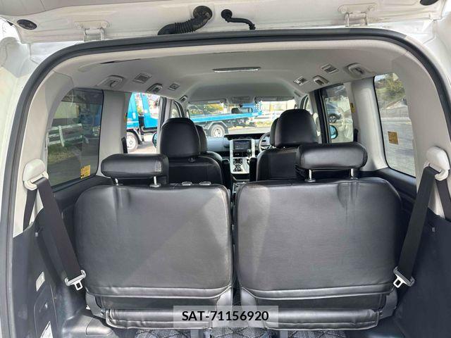 Toyota VOXY 2010-06 5882550-16