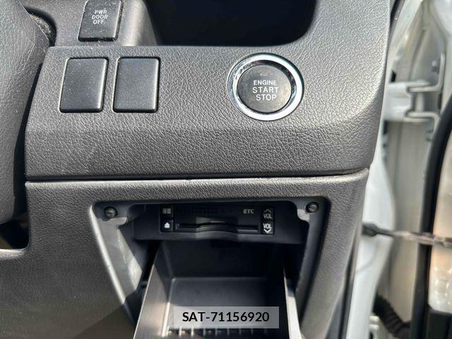 Toyota VOXY 2010-06 5882550-23