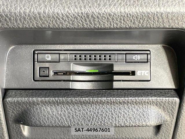 Toyota VOXY 2015-04 5882448-5