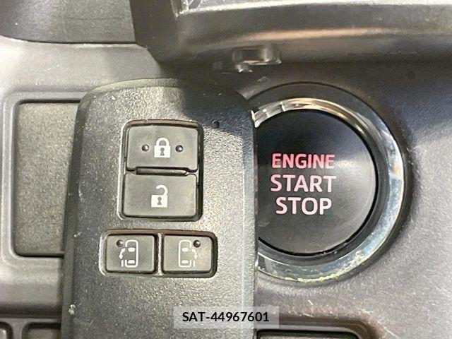 Toyota VOXY 2015-04 5882448-6
