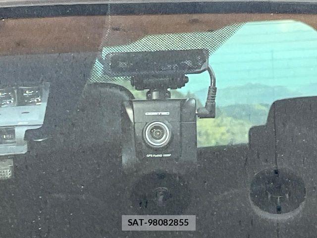 Toyota VOXY 2020-03 5882373-5