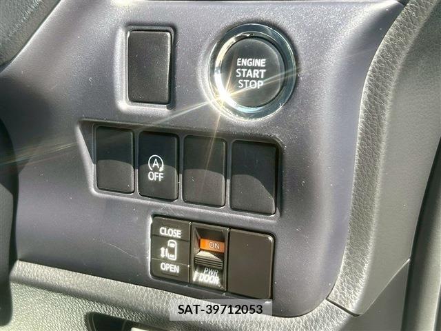 Toyota VOXY 2014-08 5882466-11