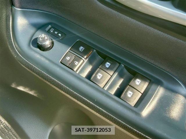 Toyota VOXY 2014-08 5882466-13