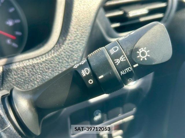Toyota VOXY 2014-08 5882466-16