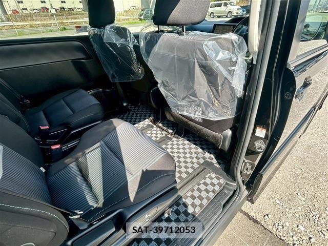 Toyota VOXY 2014-08 5882466-20