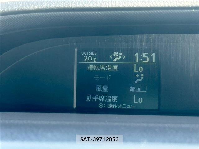 Toyota VOXY 2014-08 5882466-5
