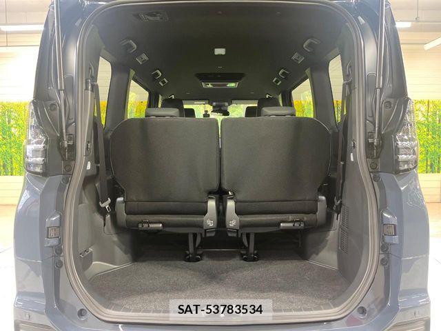 Toyota VOXY 2025-06 5882293-10