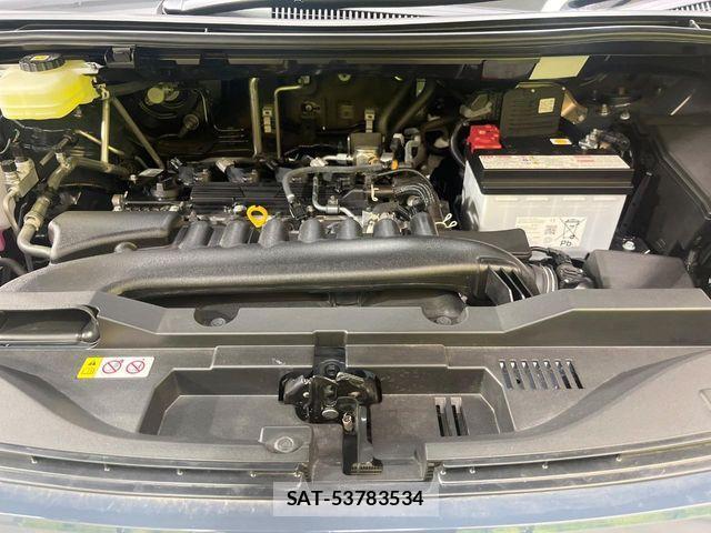 Toyota VOXY 2025-06 5882293-17
