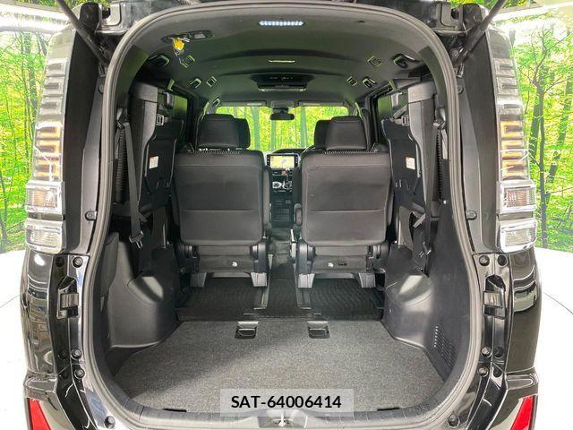 Toyota VOXY 2017-11 5882410-12