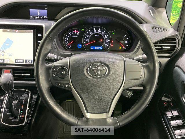 Toyota VOXY 2017-11 5882410-13