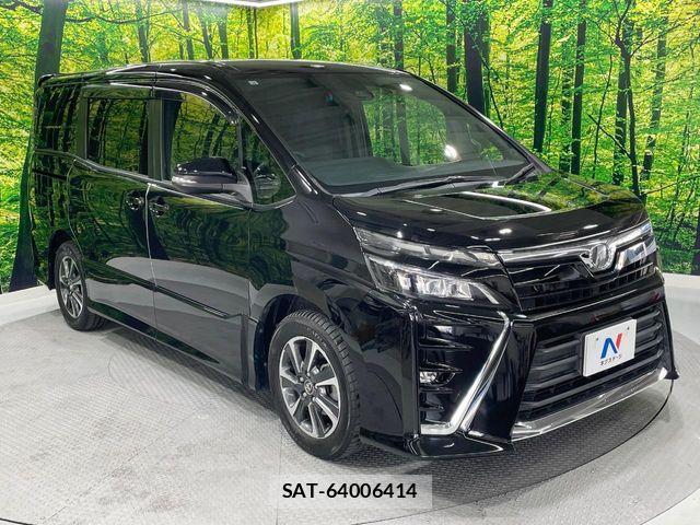 Toyota VOXY 2017-11 5882410-18