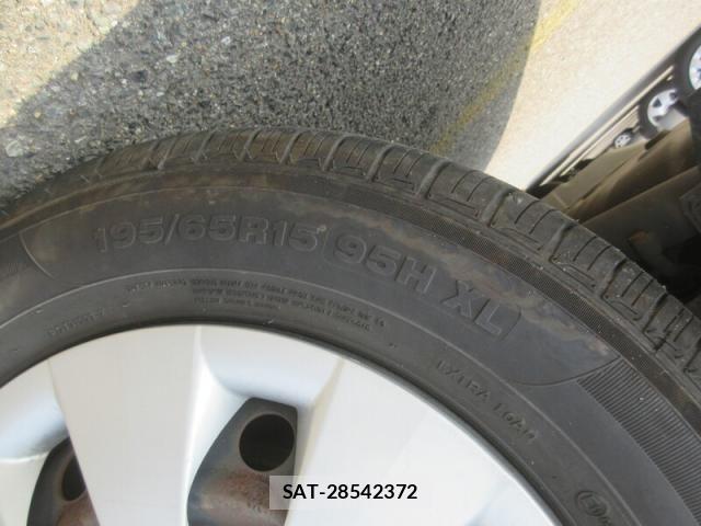 Toyota VOXY 2011-02 6022809-22