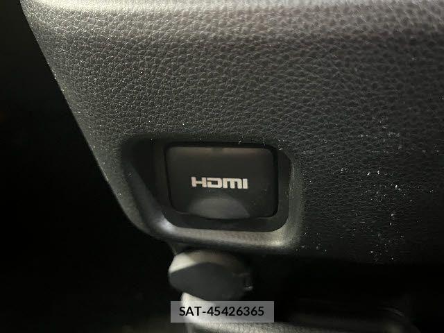 Toyota VOXY 2022-10 6022596-22