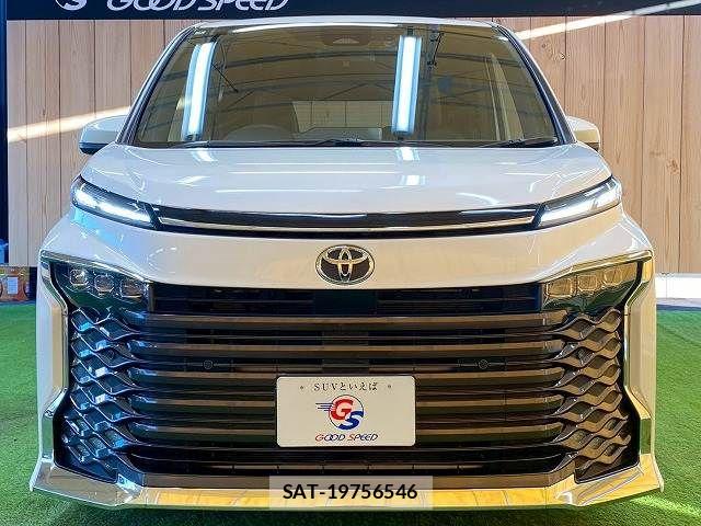 Toyota VOXY 2025-04 6221002-16