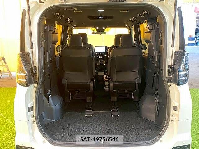Toyota VOXY 2025-04 6221002-19
