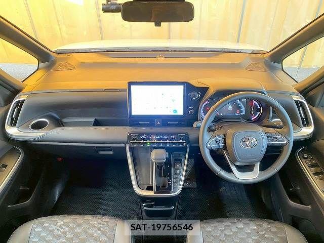 Toyota VOXY 2025-04 6221002-2