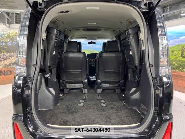 Toyota VOXY 2015-10 6221045-10
