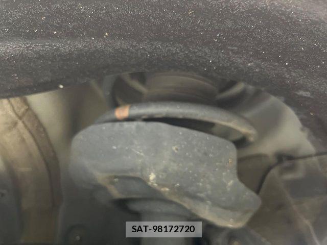 Toyota VOXY 2023-08 6220978-19