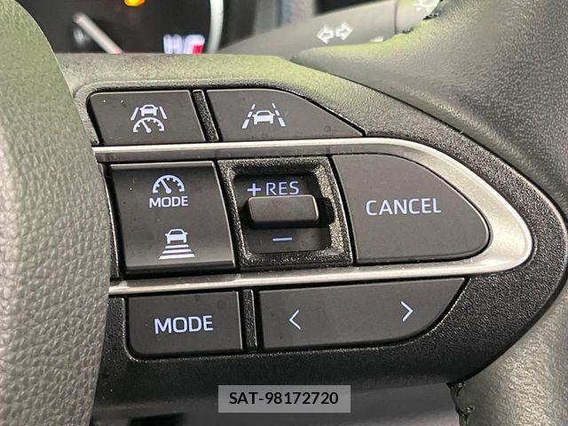 Toyota VOXY 2023-08 6220978-5