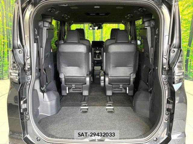 Toyota VOXY 2024-02 6220981-10