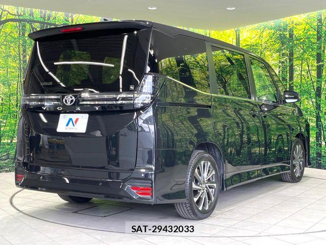 Toyota VOXY 2024-02 6220981-17