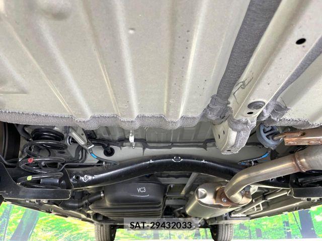 Toyota VOXY 2024-02 6220981-19