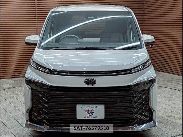 Toyota VOXY 2025-04 6220997-16