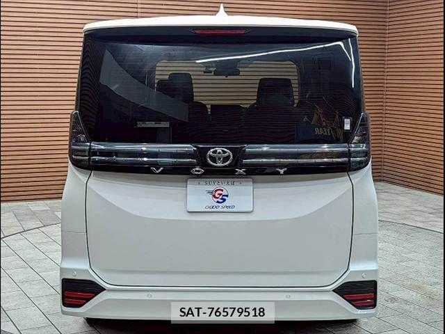 Toyota VOXY 2025-04 6220997-18