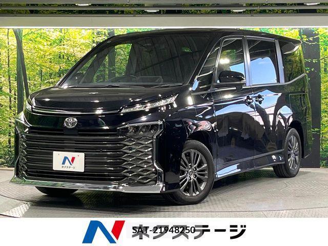 Toyota VOXY 2022-05 6221009-0