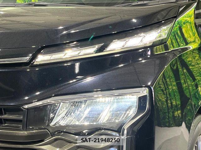 Toyota VOXY 2022-05 6221009-10