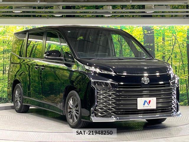 Toyota VOXY 2022-05 6221009-14