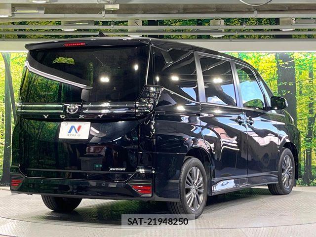 Toyota VOXY 2022-05 6221009-15