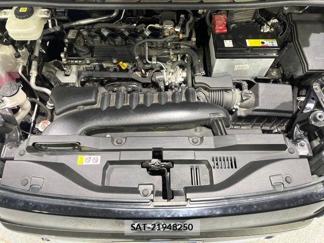 Toyota VOXY 2022-05 6221009-16
