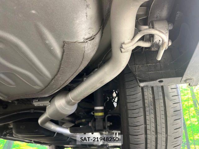 Toyota VOXY 2022-05 6221009-18