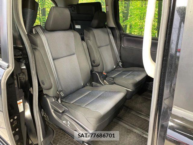 Toyota VOXY 2014-02 6248342-8