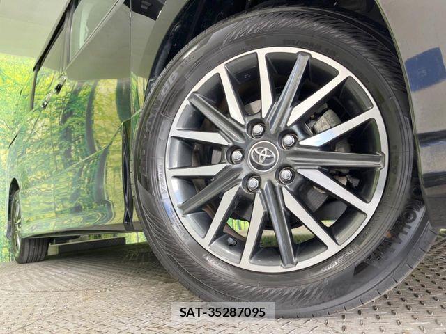 Toyota VOXY 2015-05 6248331-13