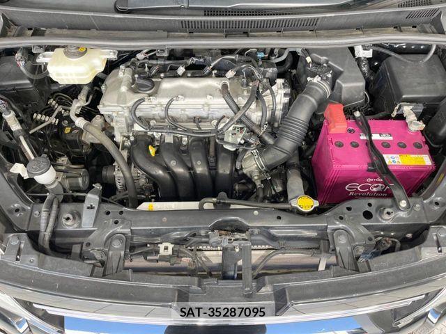 Toyota VOXY 2015-05 6248331-17