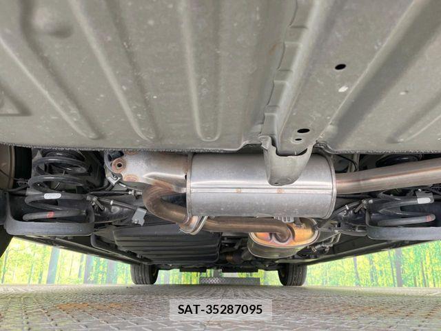 Toyota VOXY 2015-05 6248331-18