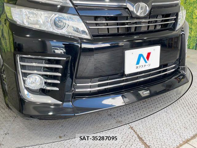 Toyota VOXY 2015-05 6248331-2