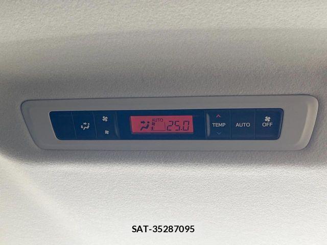 Toyota VOXY 2015-05 6248331-6