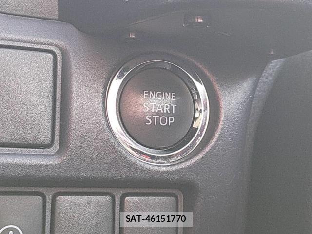 Toyota VOXY 2015-04 6248333-12